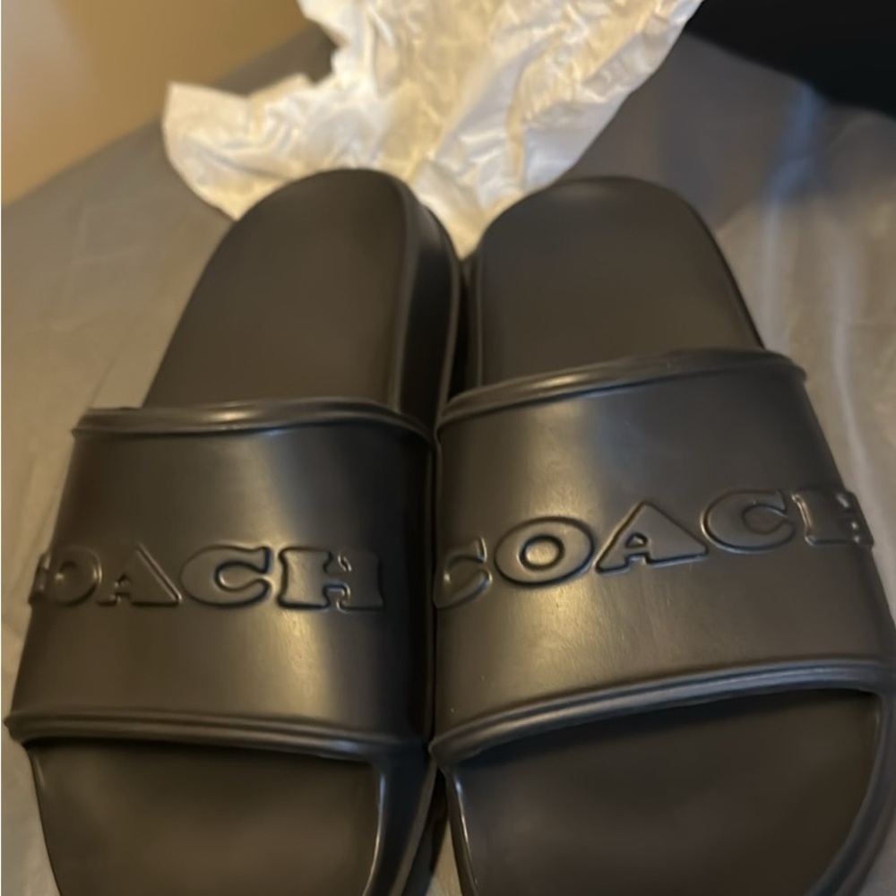 Coach Women’s shoes size 5